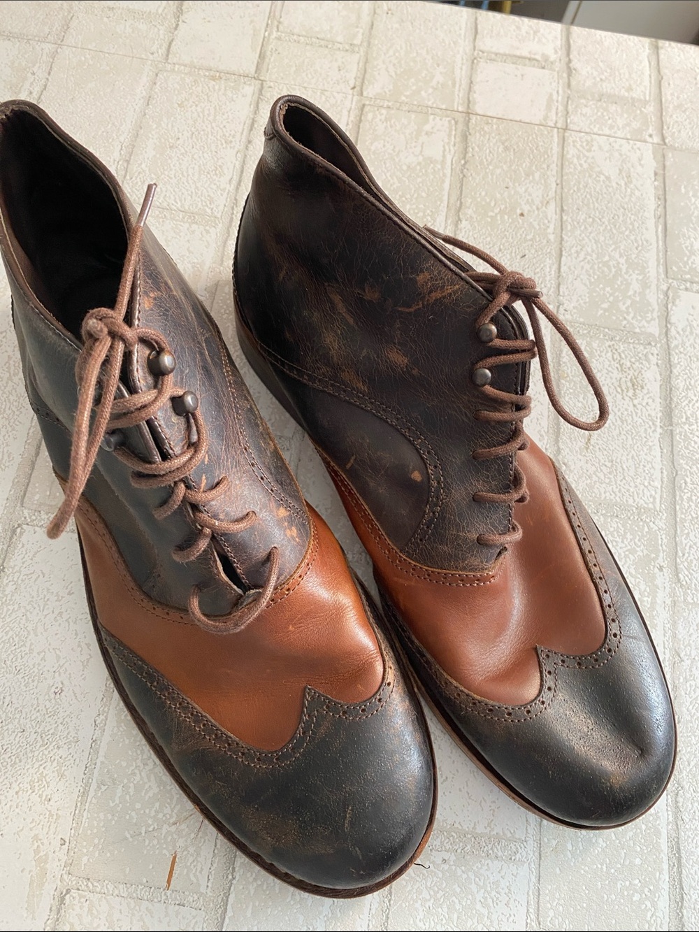 Wolverine 1000 mile Rockford, Mi Men's Two-Tone Brown Leather Wingtip Boots 13D